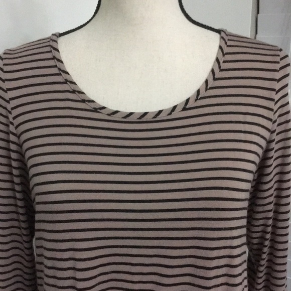 Pixi + ivy dressy casual top - Picture 4 of 9